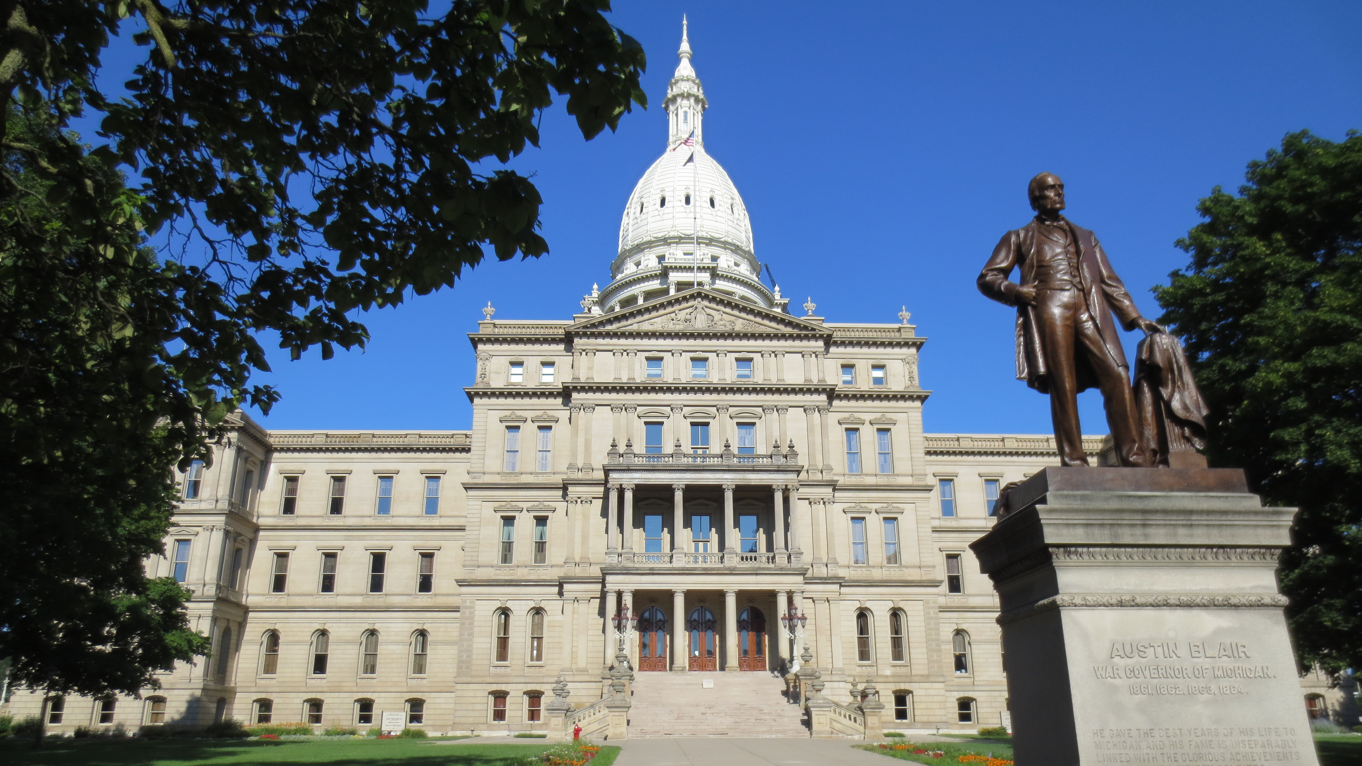 New legislation would automatically clear cannabis offenses from criminal records in Michigan